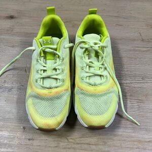 Under Armour yellow/green and white trainers #sneakers
